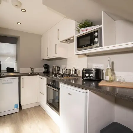 Morland Contemporary Lakeland By Letmestay * Ambleside