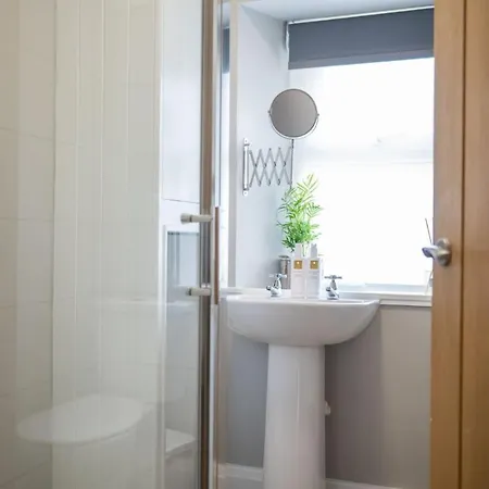 Morland Contemporary Lakeland By Letmestay Dom wakacyjny *