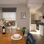 Morland Contemporary Lakeland By Letmestay Ambleside